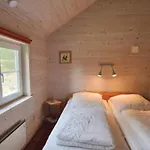 펜션 A Hveyselsvej With Shower And Fireplace *