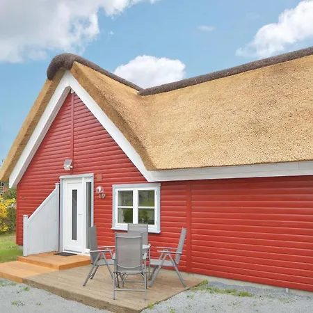 Feriehus A Hveyselsvej With Shower And Fireplace *