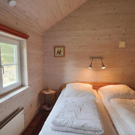 Dom wakacyjny A Hveyselsvej With Shower And Fireplace *