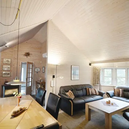 Dom wakacyjny A Hveyselsvej With Shower And Fireplace