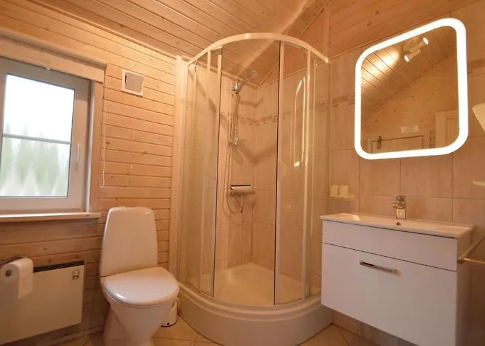 A Hveyselsvej With Shower And Fireplace Semesterbostad *