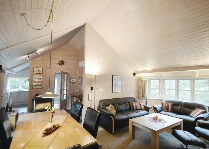 Semesterbostad A Hveyselsvej With Shower And Fireplace